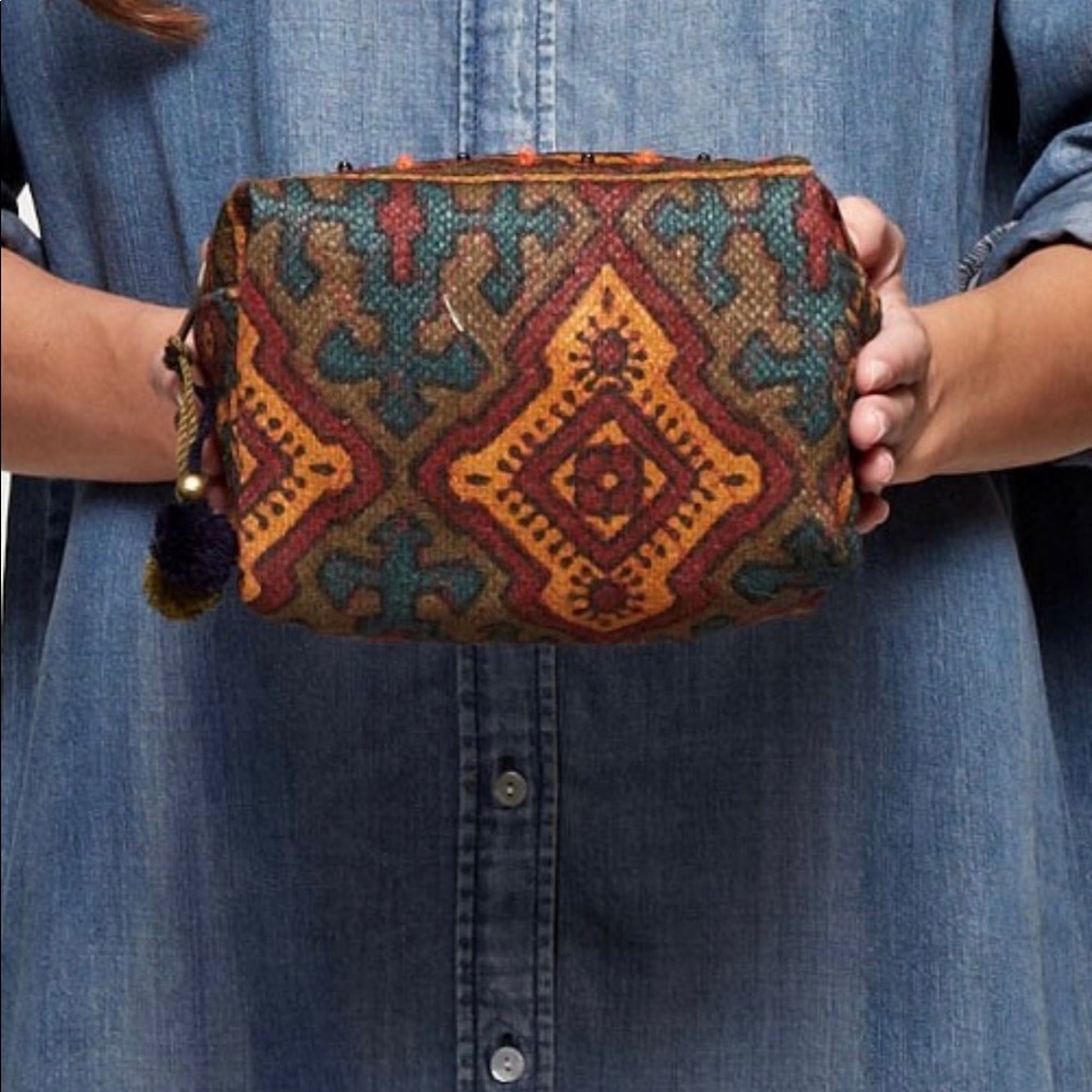 ⭐️ Lovestitch Multi Trimmed Tile Print Bag - Picture 2 of 8